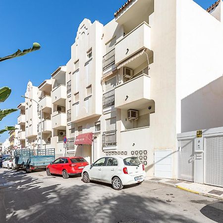 797 Holiday Rentals - Piso Para 3 En La Carihuela Con Piscina Торремолінос Екстер'єр фото