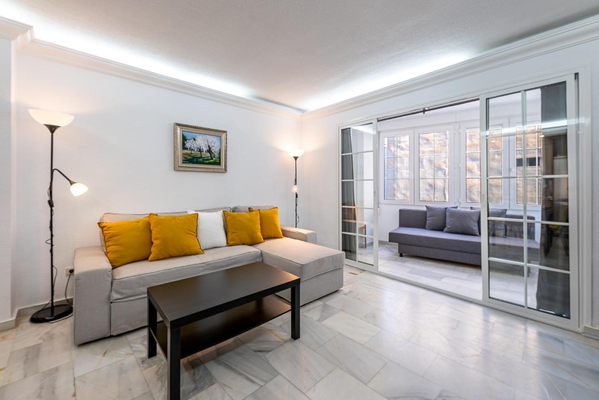 797 Holiday Rentals - Piso Para 3 En La Carihuela Con Piscina Торремолінос Екстер'єр фото
