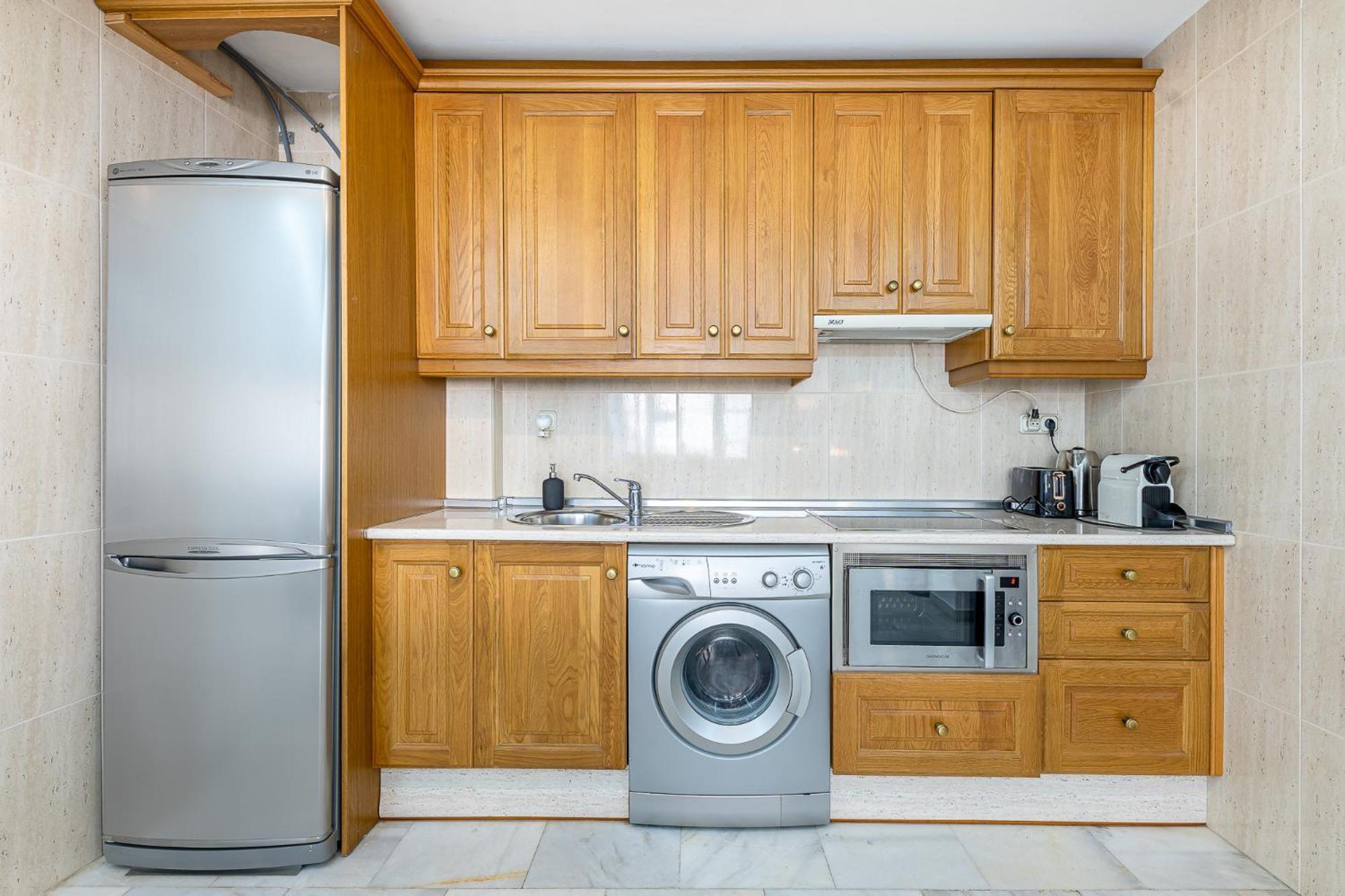 797 Holiday Rentals - Piso Para 3 En La Carihuela Con Piscina Торремолінос Екстер'єр фото