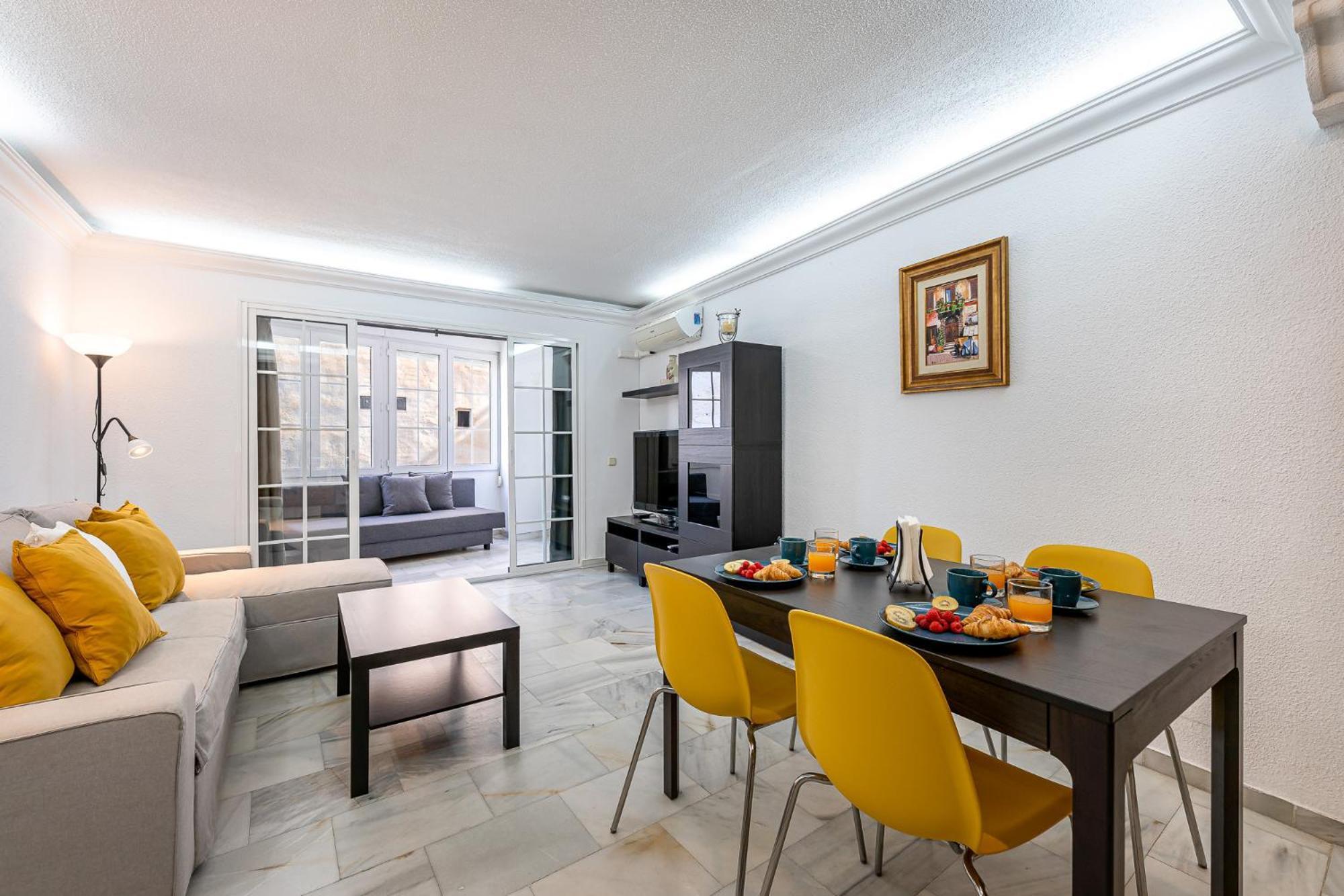 797 Holiday Rentals - Piso Para 3 En La Carihuela Con Piscina Торремолінос Екстер'єр фото