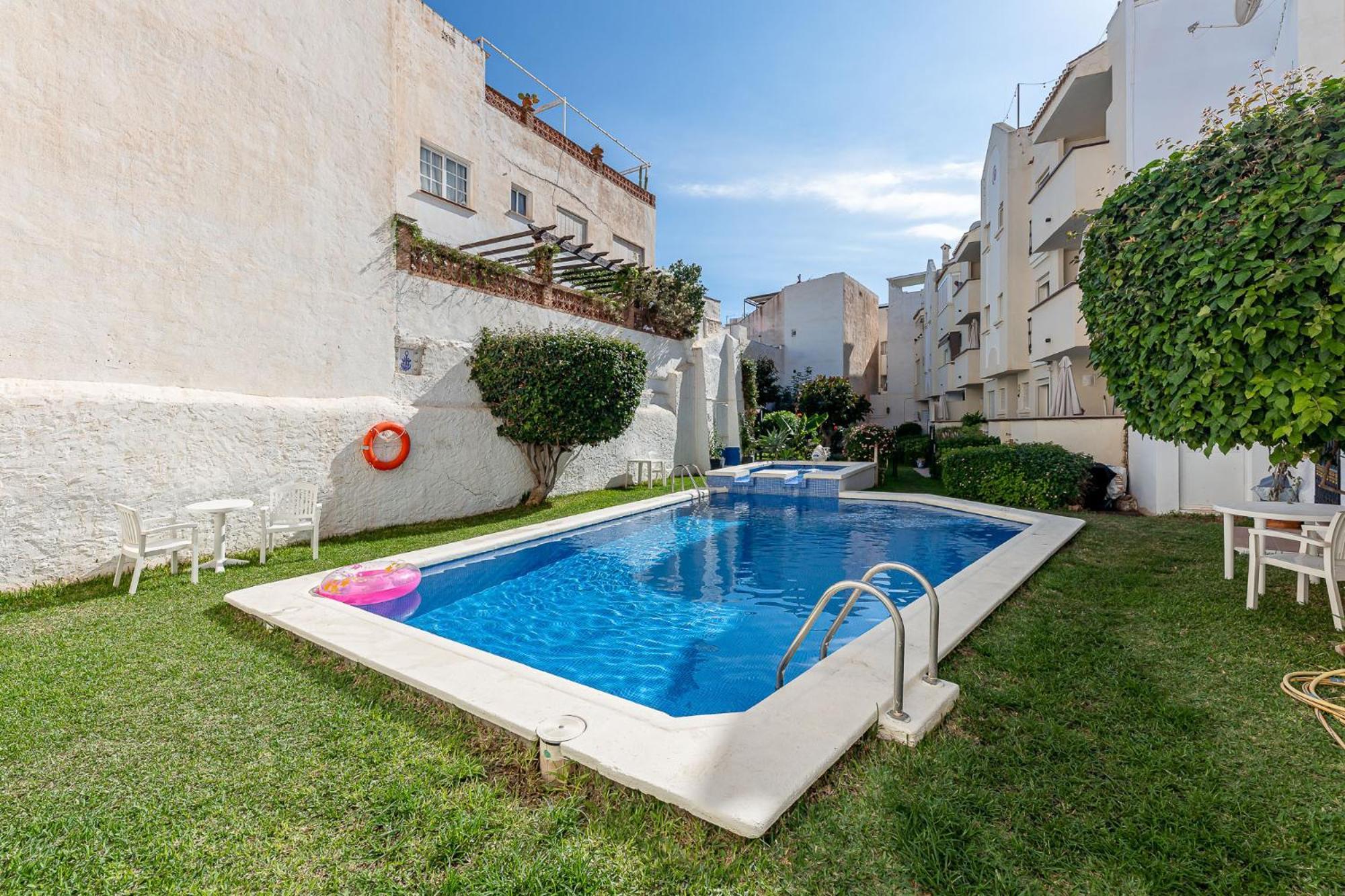 797 Holiday Rentals - Piso Para 3 En La Carihuela Con Piscina Торремолінос Екстер'єр фото